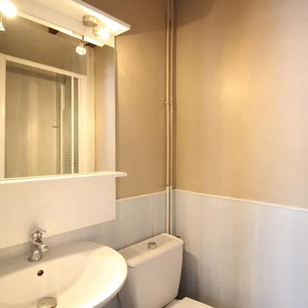 F3 De 50m² Au Coeur De Mont-dore Avec 2 Chambres, Cuisine Equipee Et 2 Salles D'eau - Fr-1-415-145 Apartment Le Mont-Dore