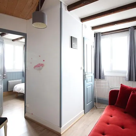 F3 De 50m² Au Coeur De Mont-dore Avec 2 Chambres, Cuisine Equipee Et 2 Salles D'eau - Fr-1-415-145 *